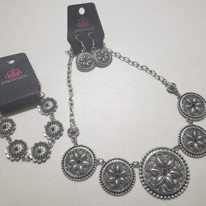 Necklace and bracelet silver